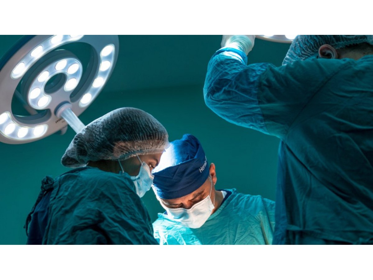 Хірургічні світильники - види, характеристики